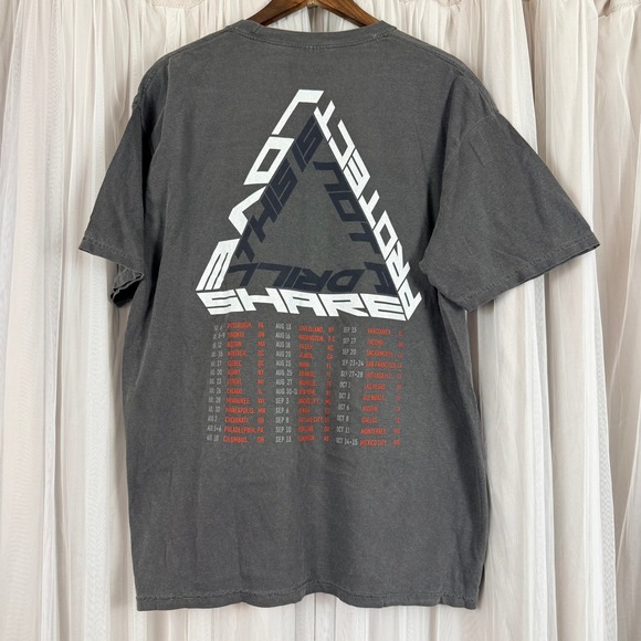 Roger Waters Tour T-Shirt Mens XL Charcoal Grey Cotton - Picture 2 of 4